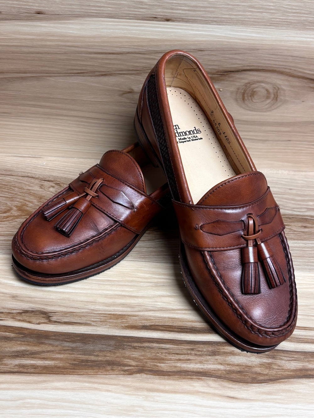 Allen Edmonds Bennington Brown Tassel Loafers - men’s 9 New